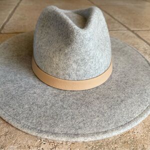 Stylish Gray Felt Hat with Tan Band